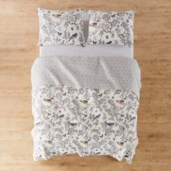 Mockingbird Toile Quilt And Pillow Sham Set - Levtex Home